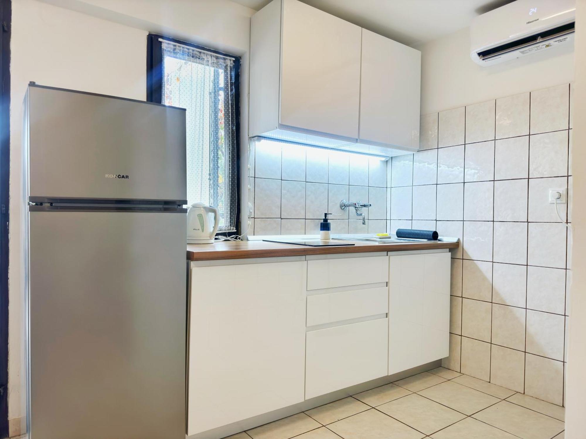 Apartments Jan Баньоле Екстериор снимка